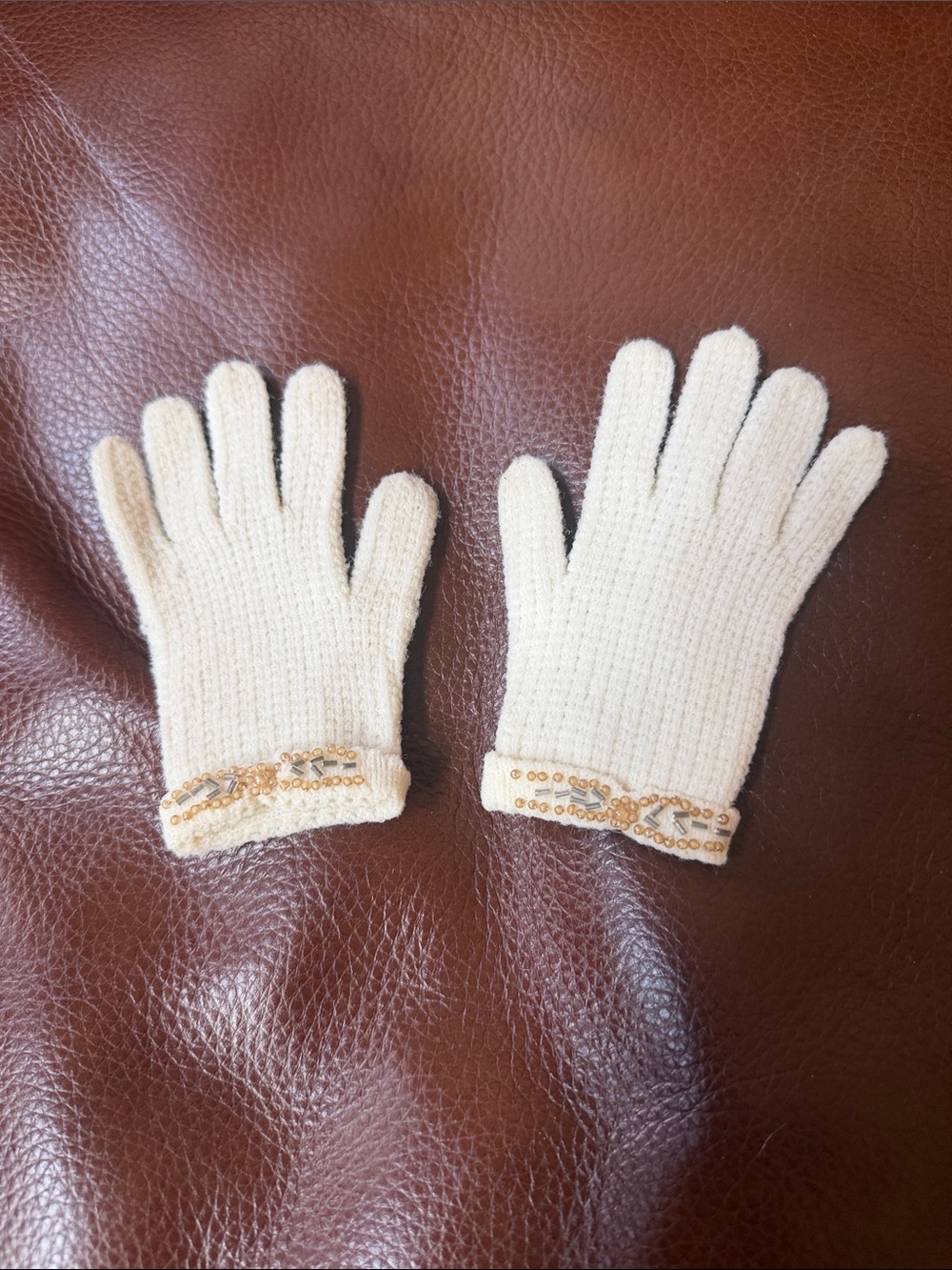 Collectable 1950’s Cream Knit Beaded Trim Baby Gloves